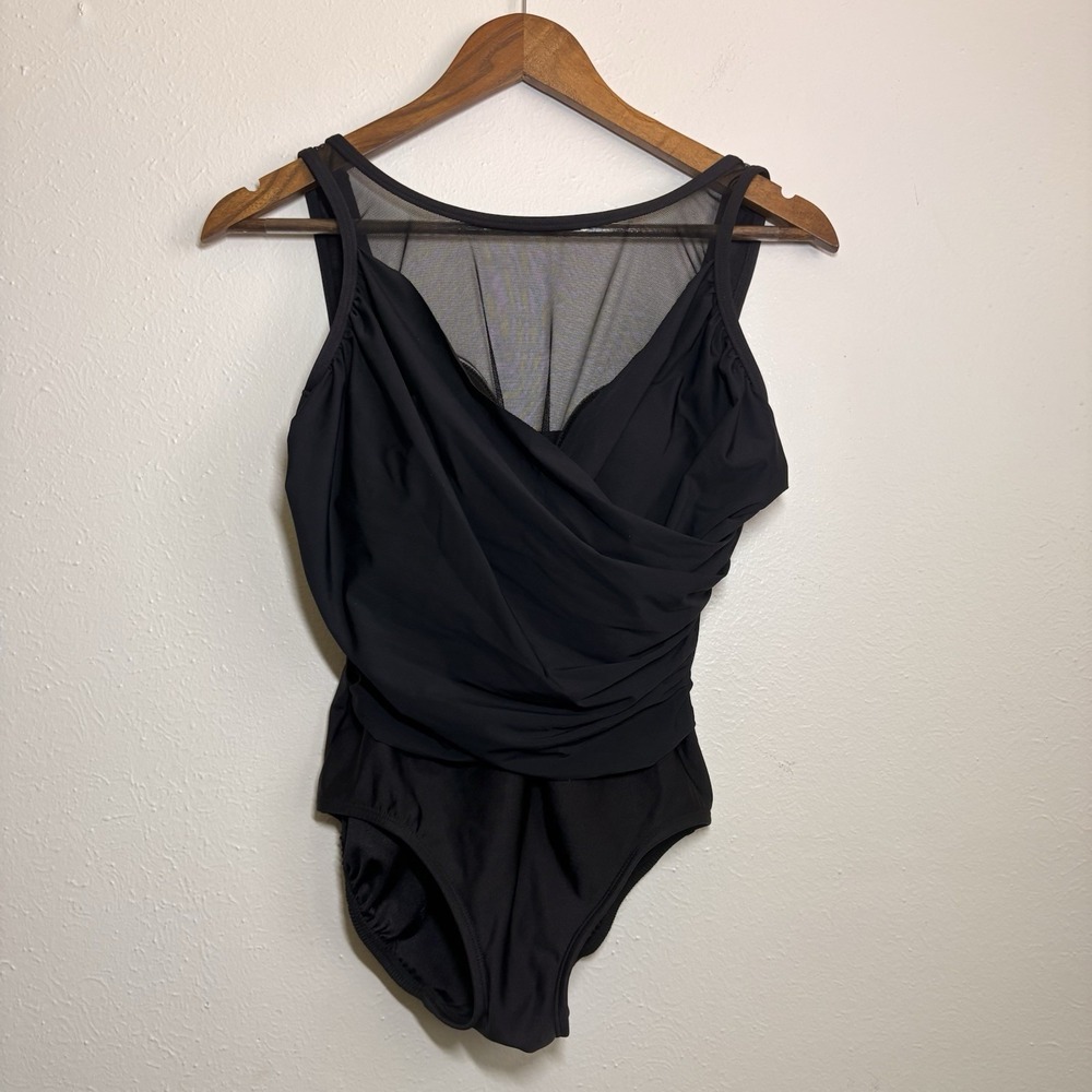 Inches Away Swim‎ Bathing Suit Plus Womens Size 8 Tummy Control Draped Front